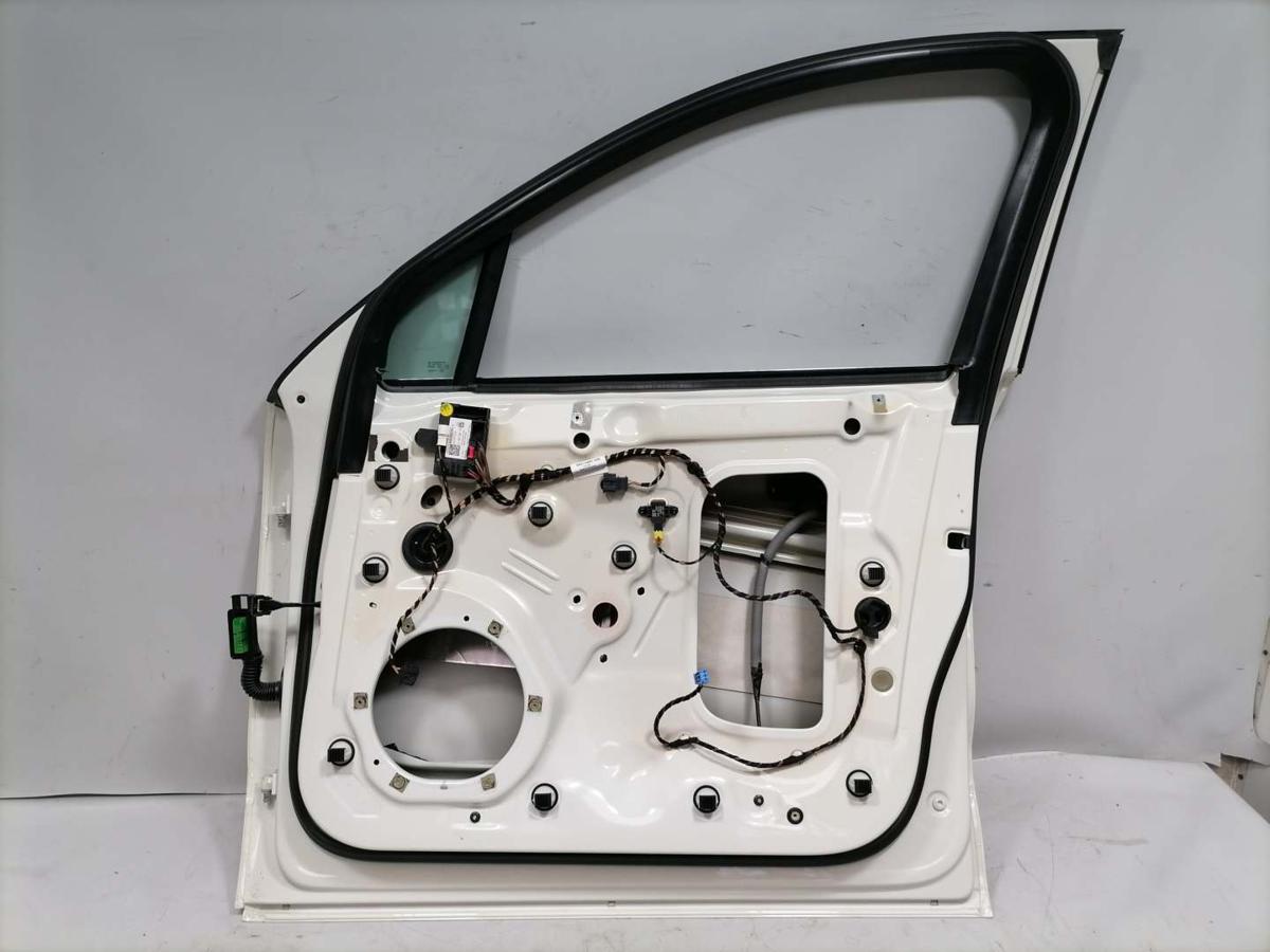 Porsche Macan original T&uuml;r vorn rechts Rohbau mehrere kleine Besch&auml;digungen Bj.2015